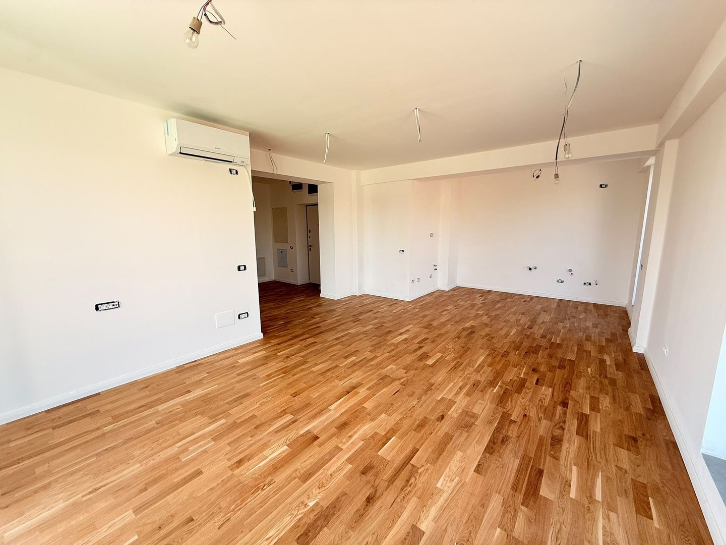 4 camere | Bloc Boutique Unirii | Loc parcare inclus - Poză 4