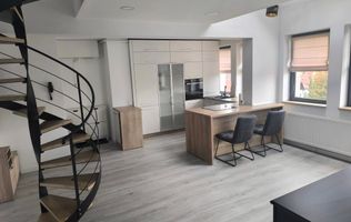 Penthouse 3 camere, 2 bai, dressing 90 mp Cornisa