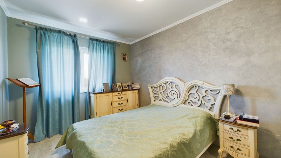 Duplex 1/2 Moşniţa Nouă - Poză 15