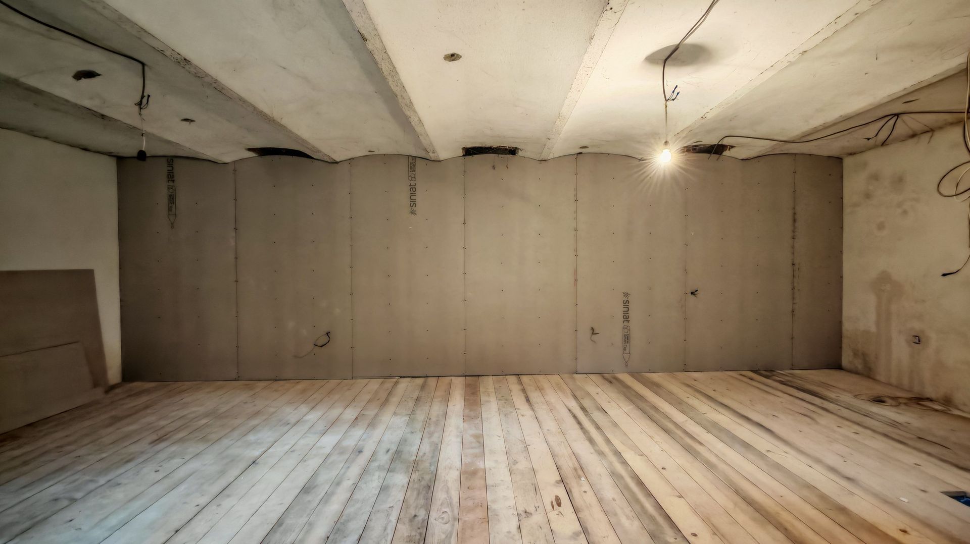 CASA SASEASCA comuna VULCAN,zona foarte buna,teren 3000 mp - Poză 6