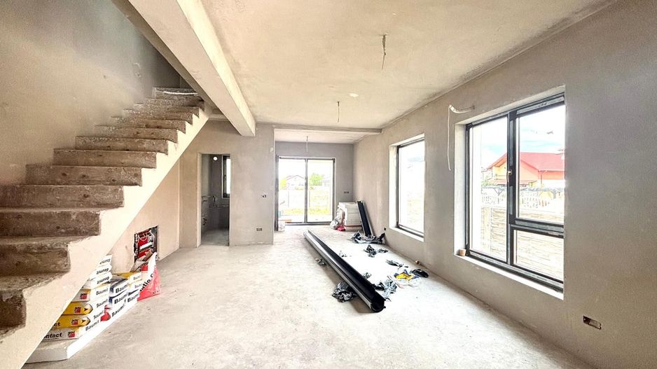 Duplex cu 4 camere, vatra satului, toate utilitatile - Sacalaz - Poză 3