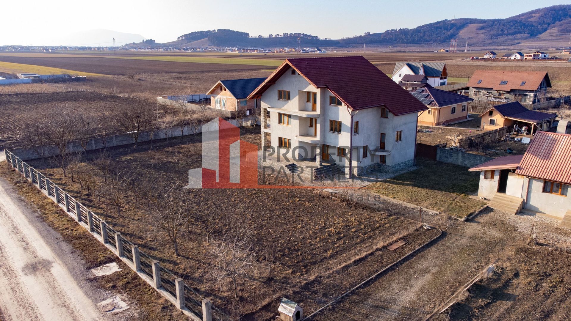 Casa cu teren 1500 mp in Harman - Poză 13