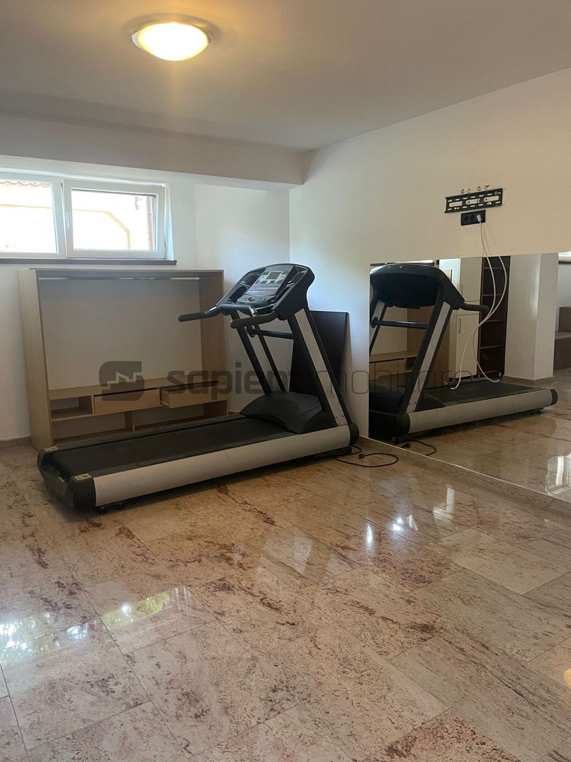 VILA IN ORADEA - Poză 12