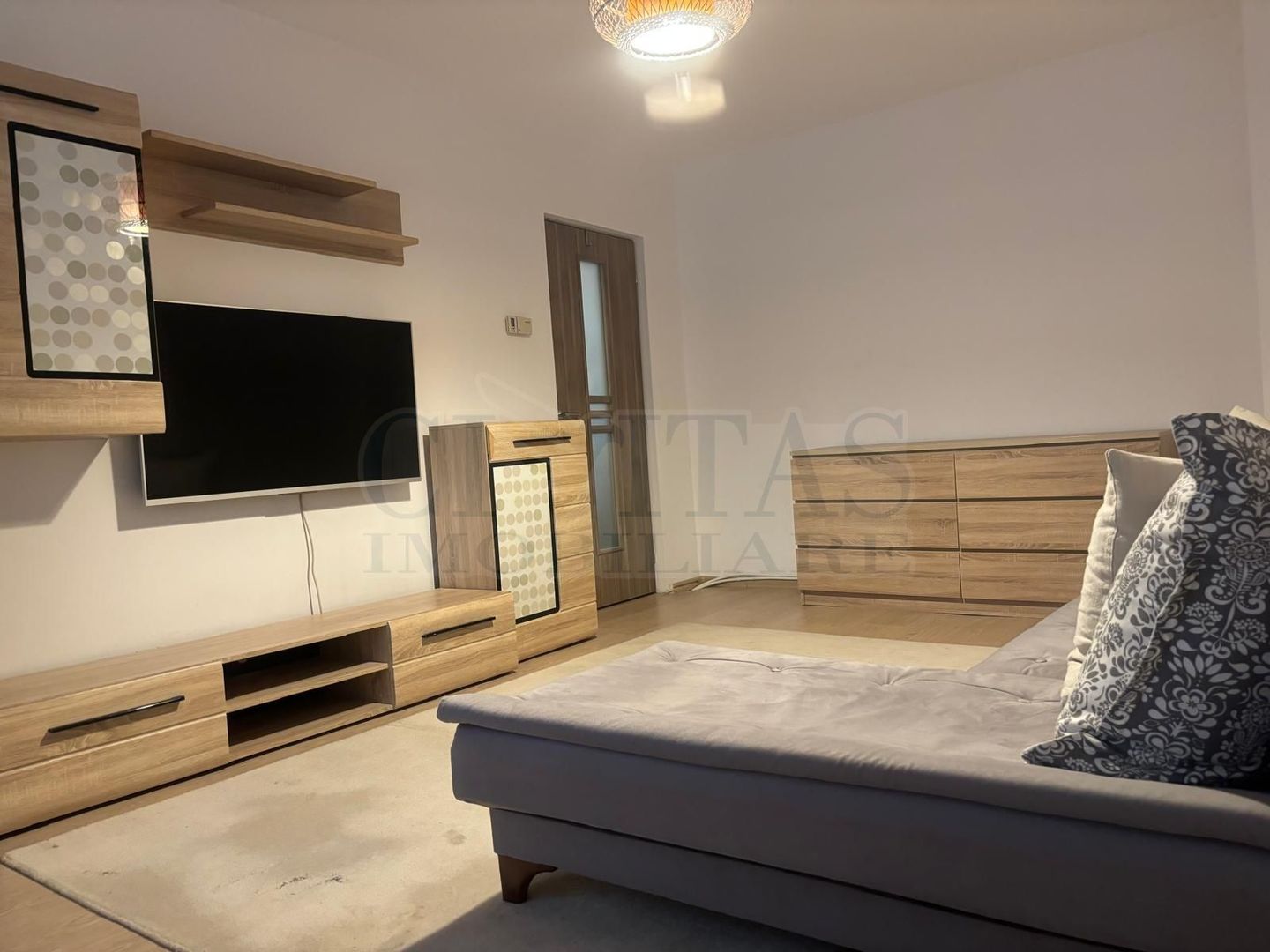 Apartament frumos cu 3 camere decomandate, Baciu, aproape de Primarie - Poză 1