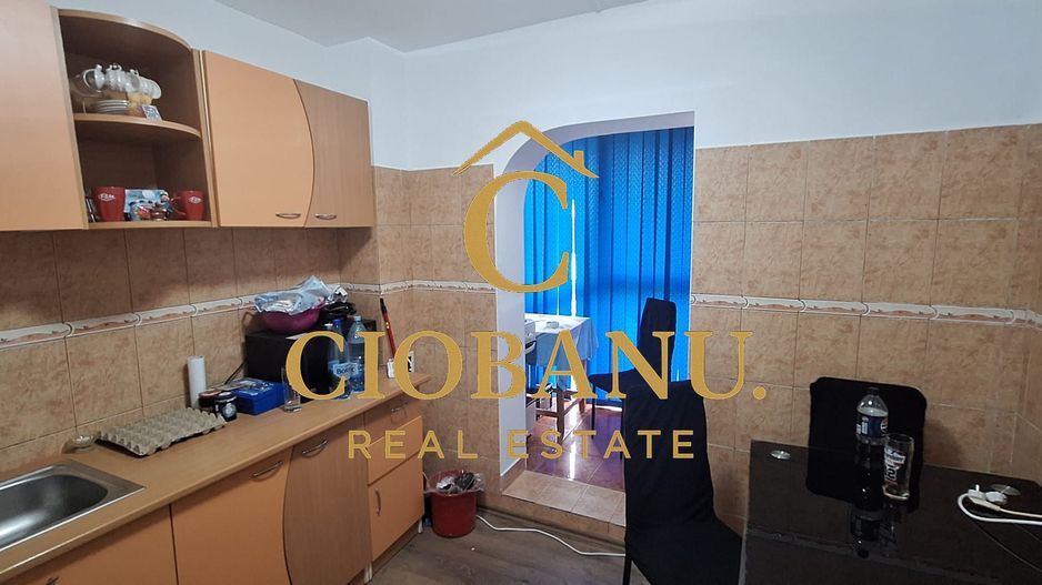 Apartament 2 camere DECOMANDAT etaj 2/4 de vanzare zona Billa - Poză 2
