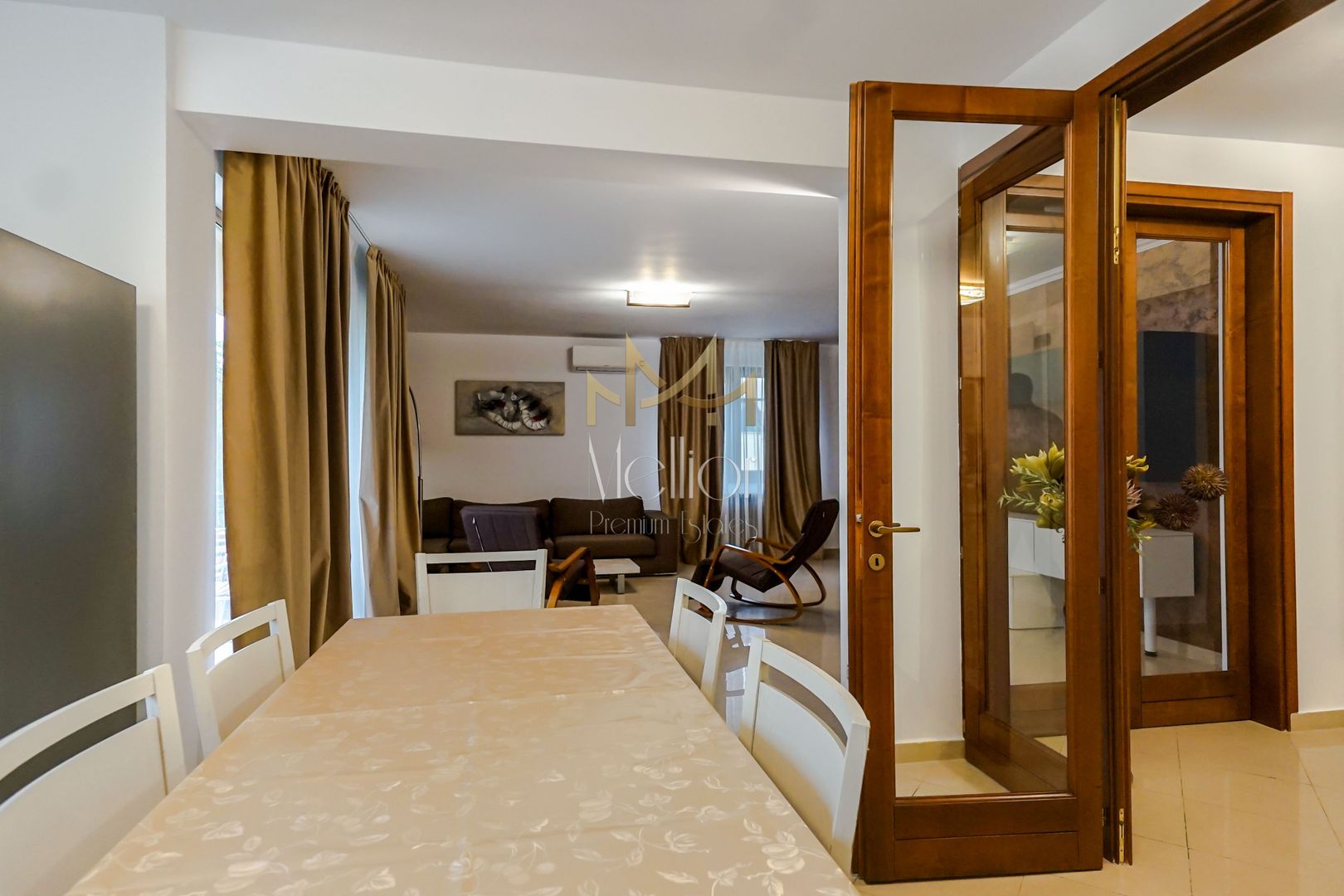 Ap spatios 4 camere, garaj, Andrei Muresanu, zona strazii Trifoiului - Poză 8