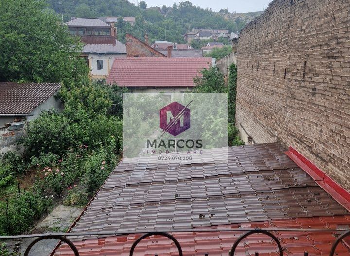 Vila zona Vama Muncitoresc - Poză 1