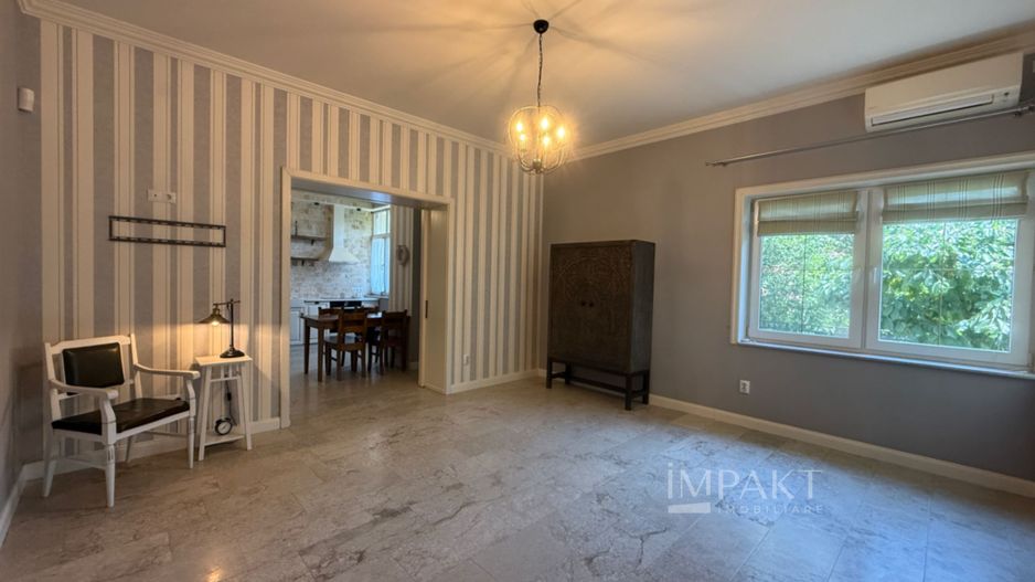 Apartament modern la vila cu gradina si teren 263mp aproape de centru - Poză 9