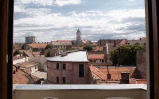 De vânzare: apartament cu 2 camere, etaj 3, str. Ștefan Cicio Pop - Poză 1
