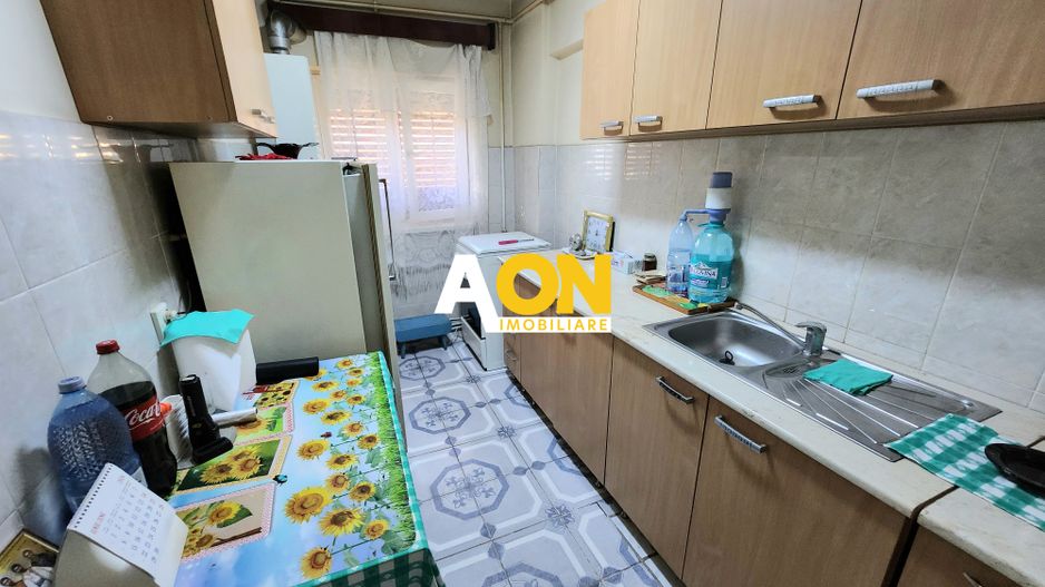 De vanzare apartament 2 camere, parter, zona Cetate - Poză 3
