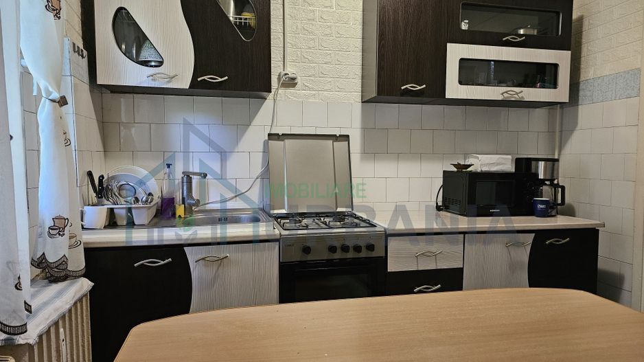 Apartament 3 camere, Iasi, strada Decebal 12, etaj 1, 57 mp utili, 64 mp construiti - Poză 4