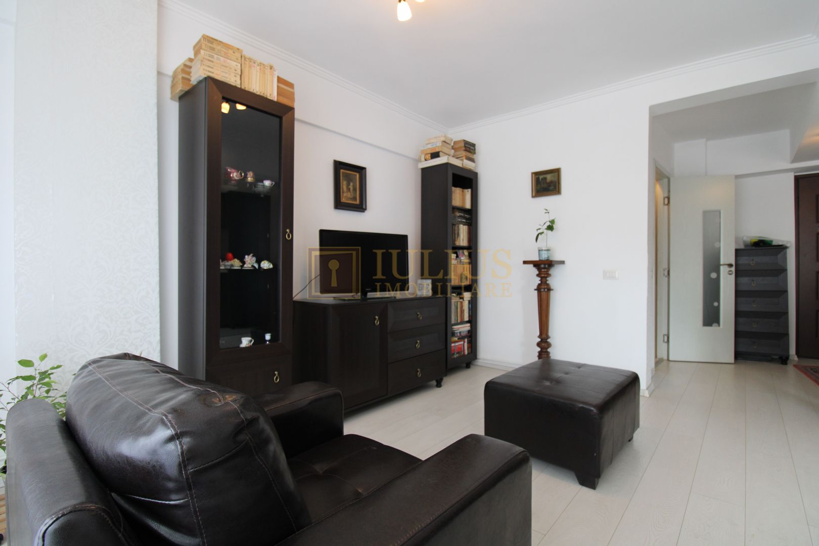 Piatra Craiului, 2 camere, centrala proprie - Poză 3