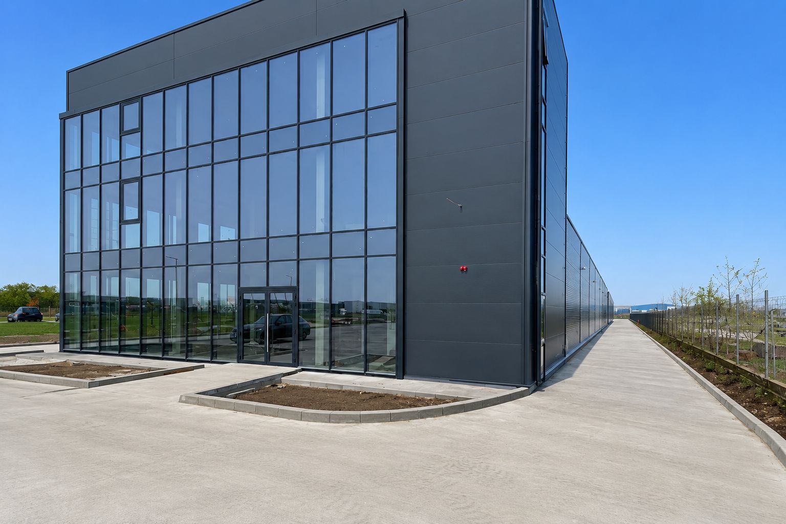 Spațiu logistic nou, cu 4 hale plus showroom și spațiu birouri P+2 - Poză 4