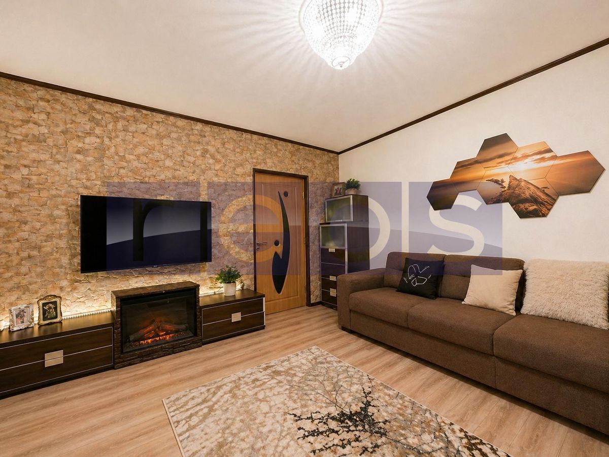 Apartament de vanzare 2 camere mobilat utilat lux Decebal loc parcare - Poză 1
