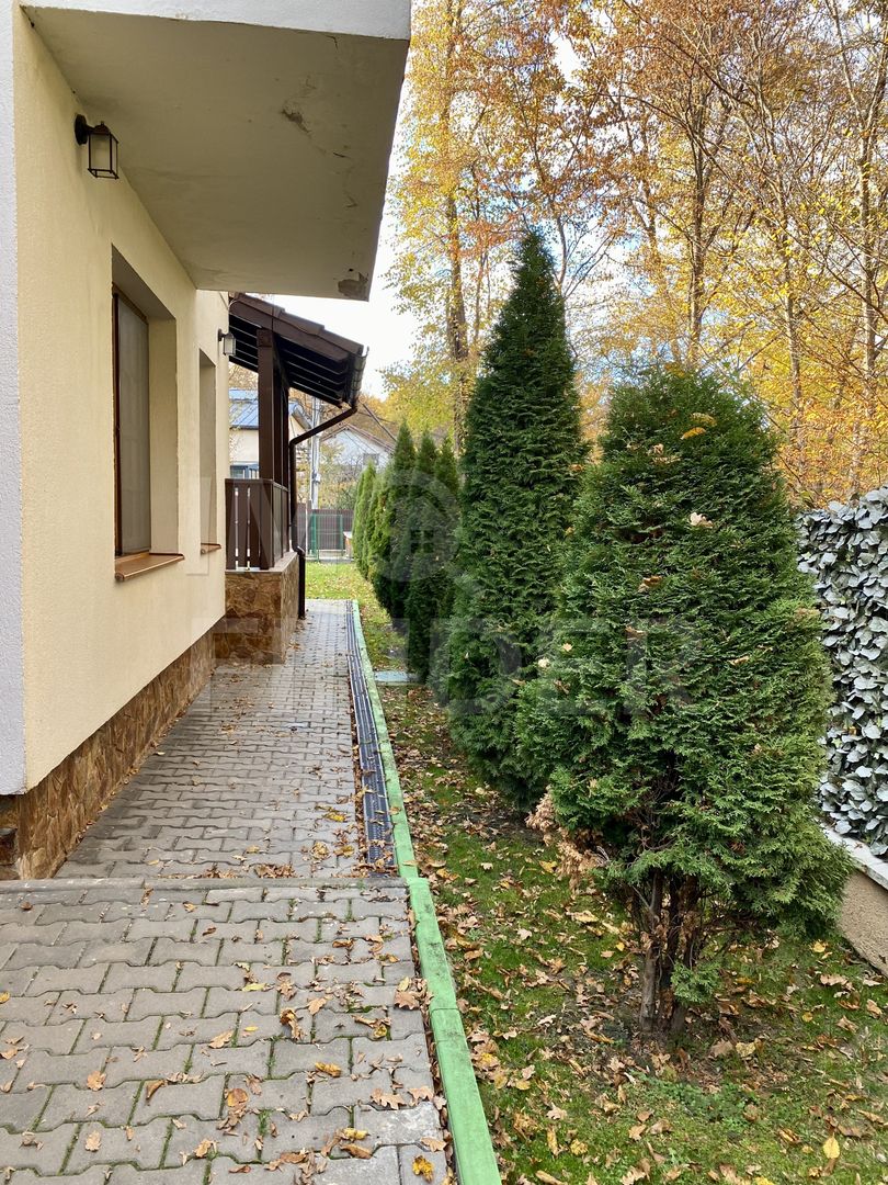 Vila individuala/Pensiune, teren 1022 mp, piscina, pompa de caldura - Poză 27