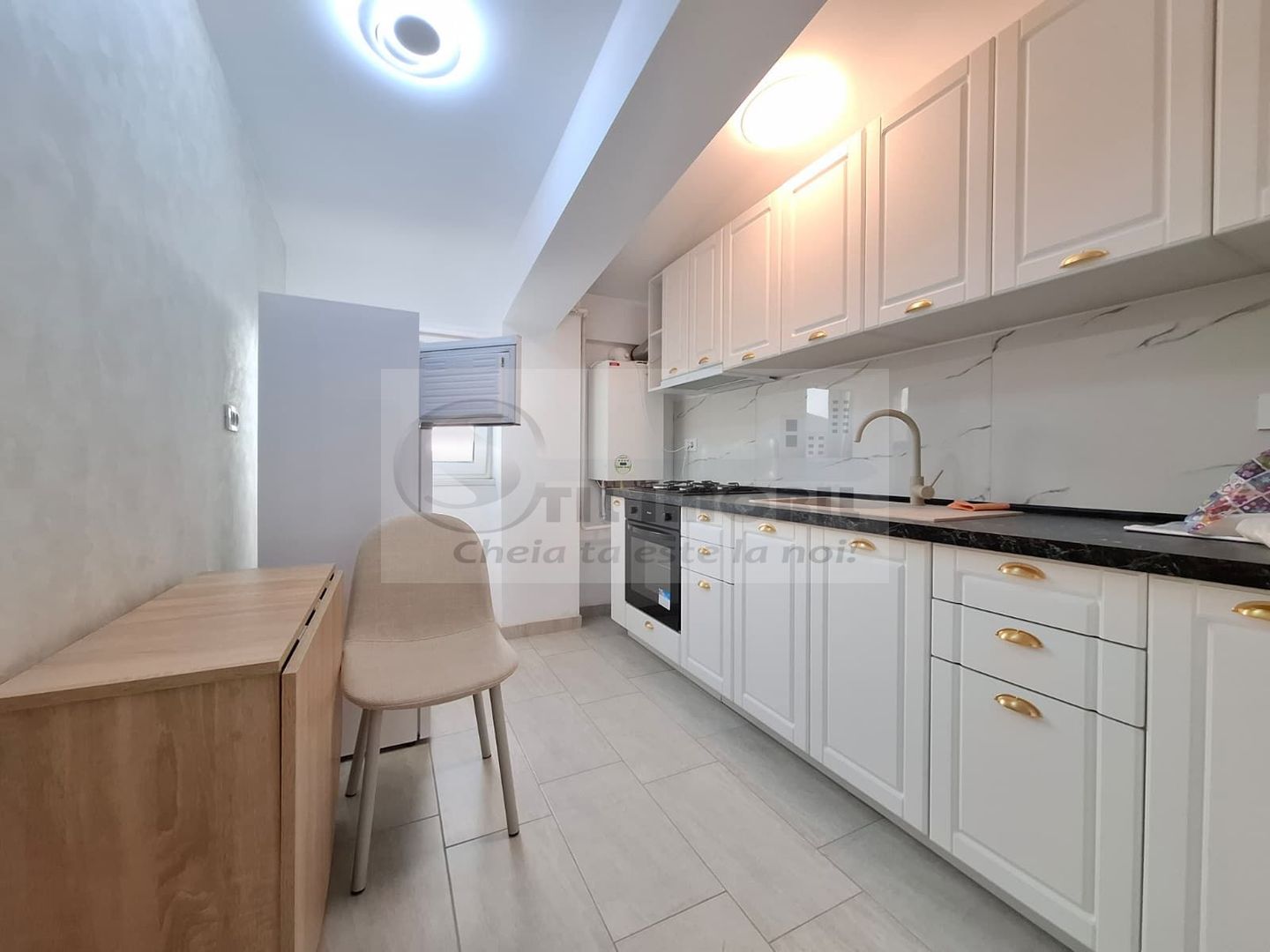 Liber, mobilat, de vanzare apartament 2 camere, Cug Pepiniera - Poză 1