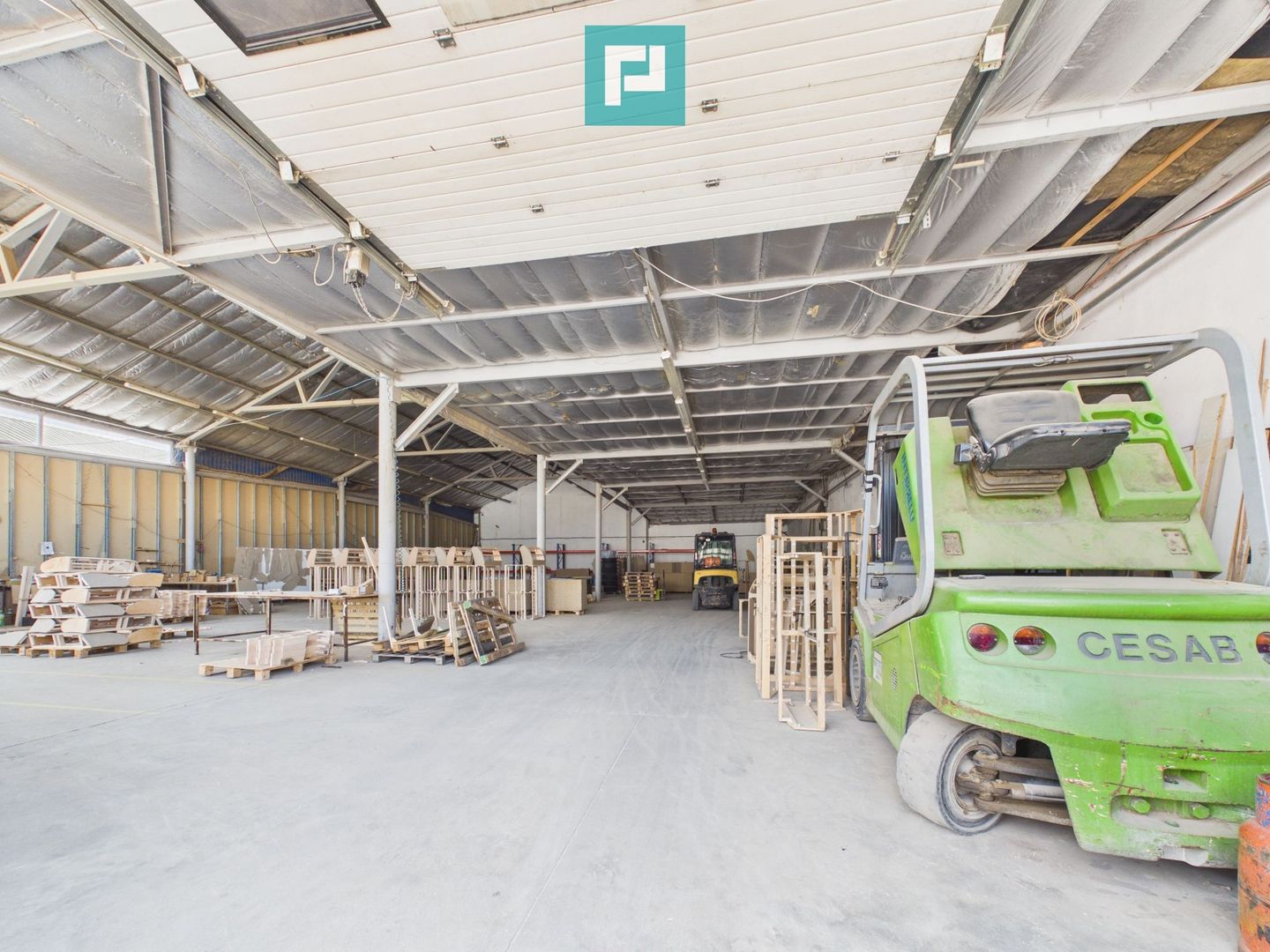 HALĂ INDUSTRIALĂ DE ÎNCHIRIAT – 600 MP - UTA - Poză 3