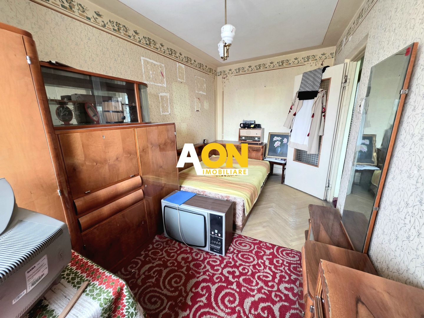 Apartament cu 4 Camere, Etaj Intermediar, Lift, Zona Bd. Transilvaniei - Poză 2