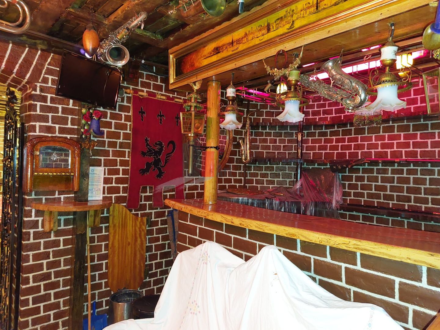 Spatiul "MEZEPOKA" , Amzei, SPATIU COMERCIAL IN ACTE, intrare separata, 82 mp - Poză 10