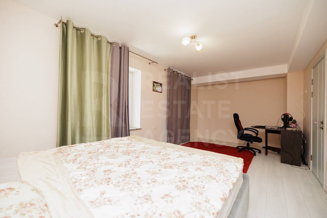 Vânzare, casă, 4 camere, 260 mp + 7 ari, str. Calea Unirii, Durlesti - Poză 13