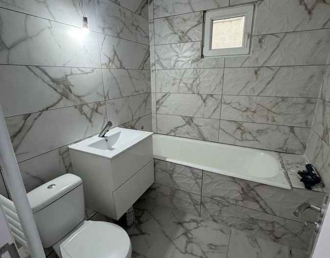 Vanzare Apartament 2 Camere Calea  Vitan intersectia Mihai Bravu - Poză 16