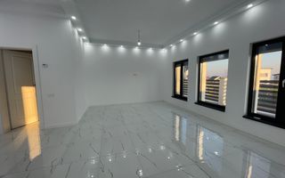 Vânzare, casă, 4 camere, 100 mp utili, teren 630 mp + garaj - Poză 4