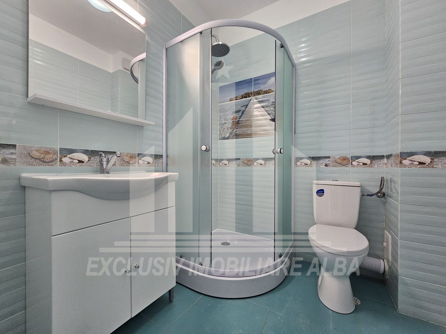 Apartament cu 4 camere si scara interioara de vanzare, Lipoveni - Poză 4