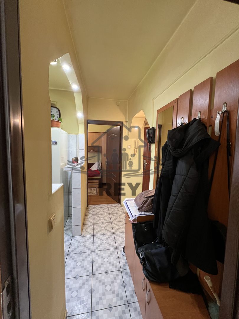 Apartament 3 camere decomandat / Str. V. Aaron - Poză 4