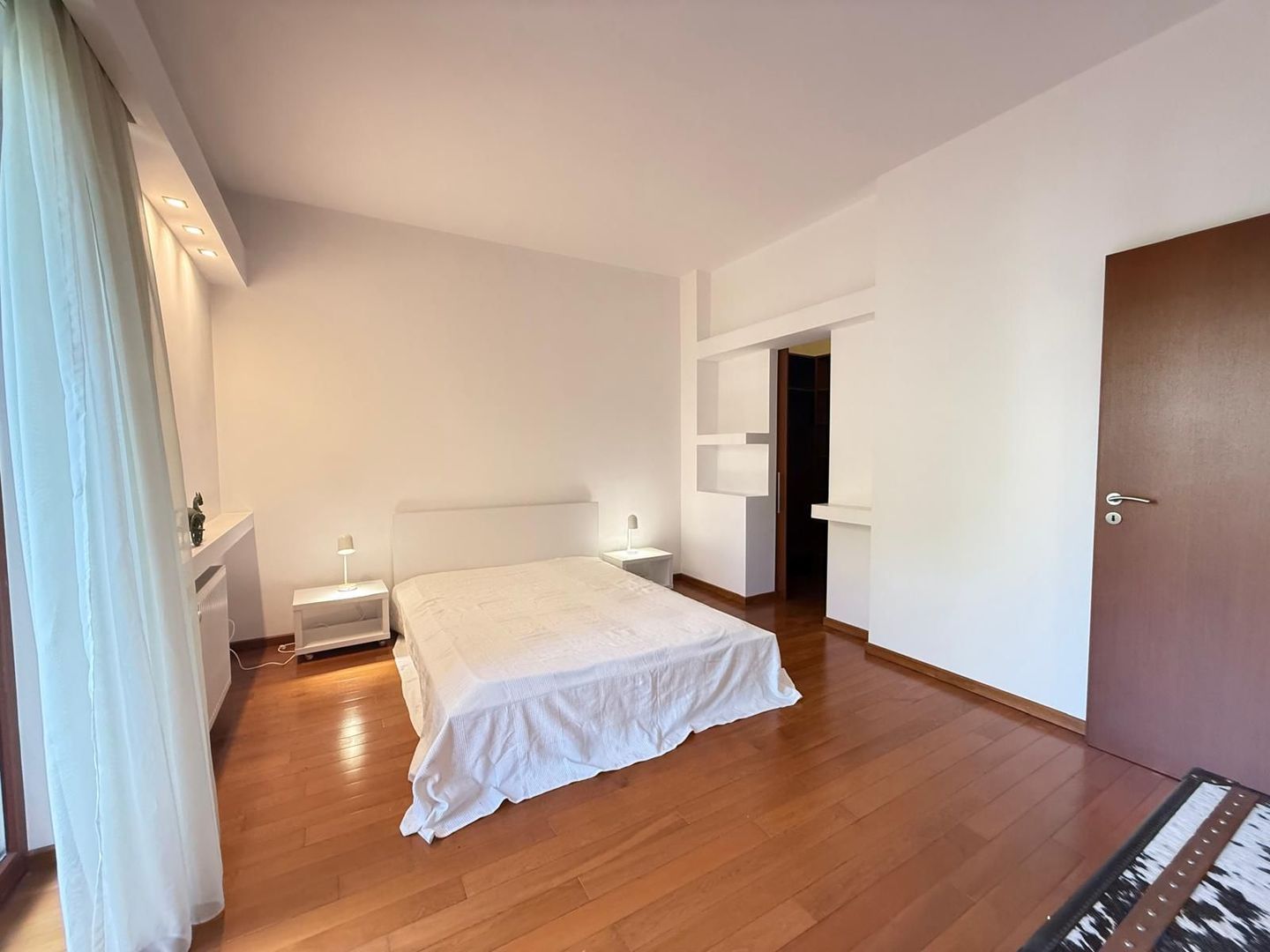 DE ÎNCHIRIAT ‖ APARTAMENT PREMIUM ‖ ULTRACENTRAL VICTORIEI ‖ PARCARE + BOXA - Poză 9