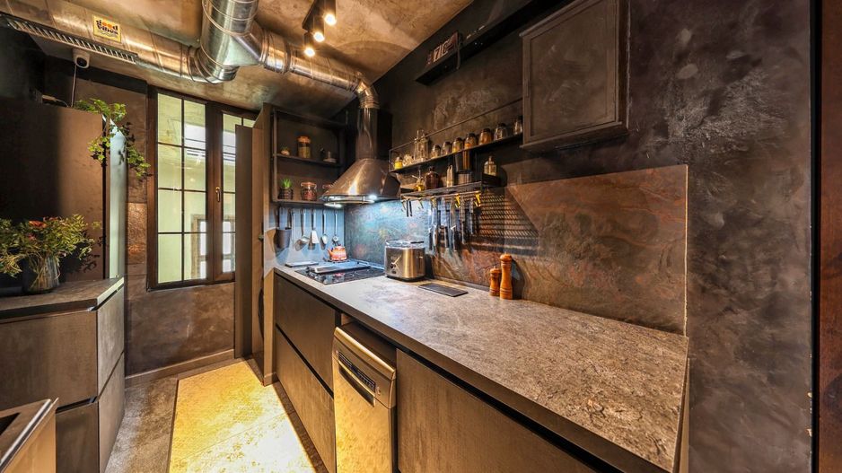 Bijuterie arhitecturală cu dotări smart in centrul Brasovului - Poză 23