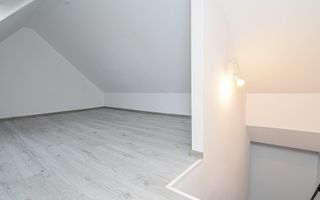 Casă înșiruită în prima parte a Florestiului, zona Stadion - Someșului - Poză 23