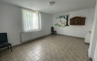 Casă spațioasă + Casă de oaspeți. Ideală pentru 2 familii! - Poză 5