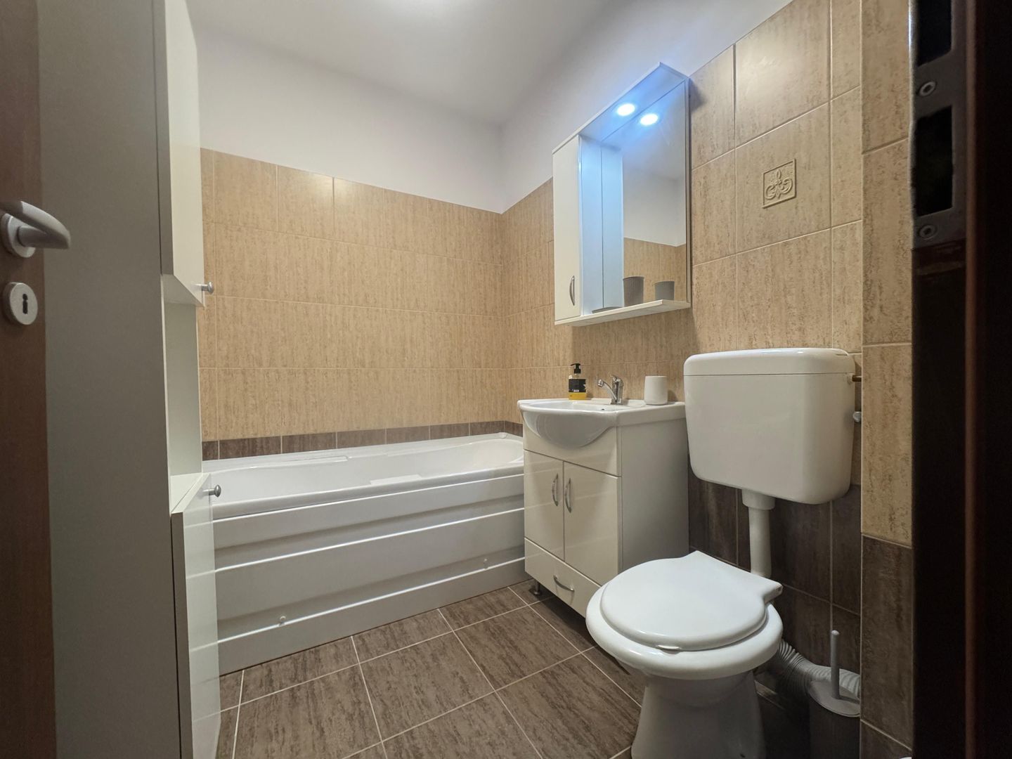 APARATORII PATRIEI - Cheile Turzii | Chirie 2 Camere Bloc Nou + Metrou - Poză 9