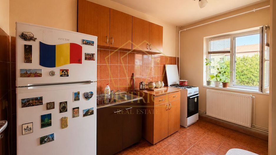 Apartament decomandat cu 3 camere | Aradului - Poză 7