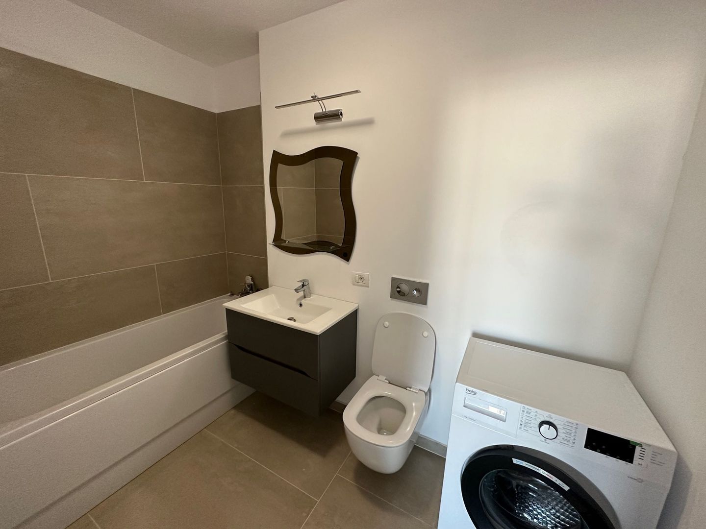 Apartament 3 camere in zona Braytim - Poză 9