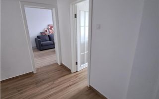 Etaj 1 4 camere  Complexul Studentesc-aproape de Sala Olimpia - Poză 32