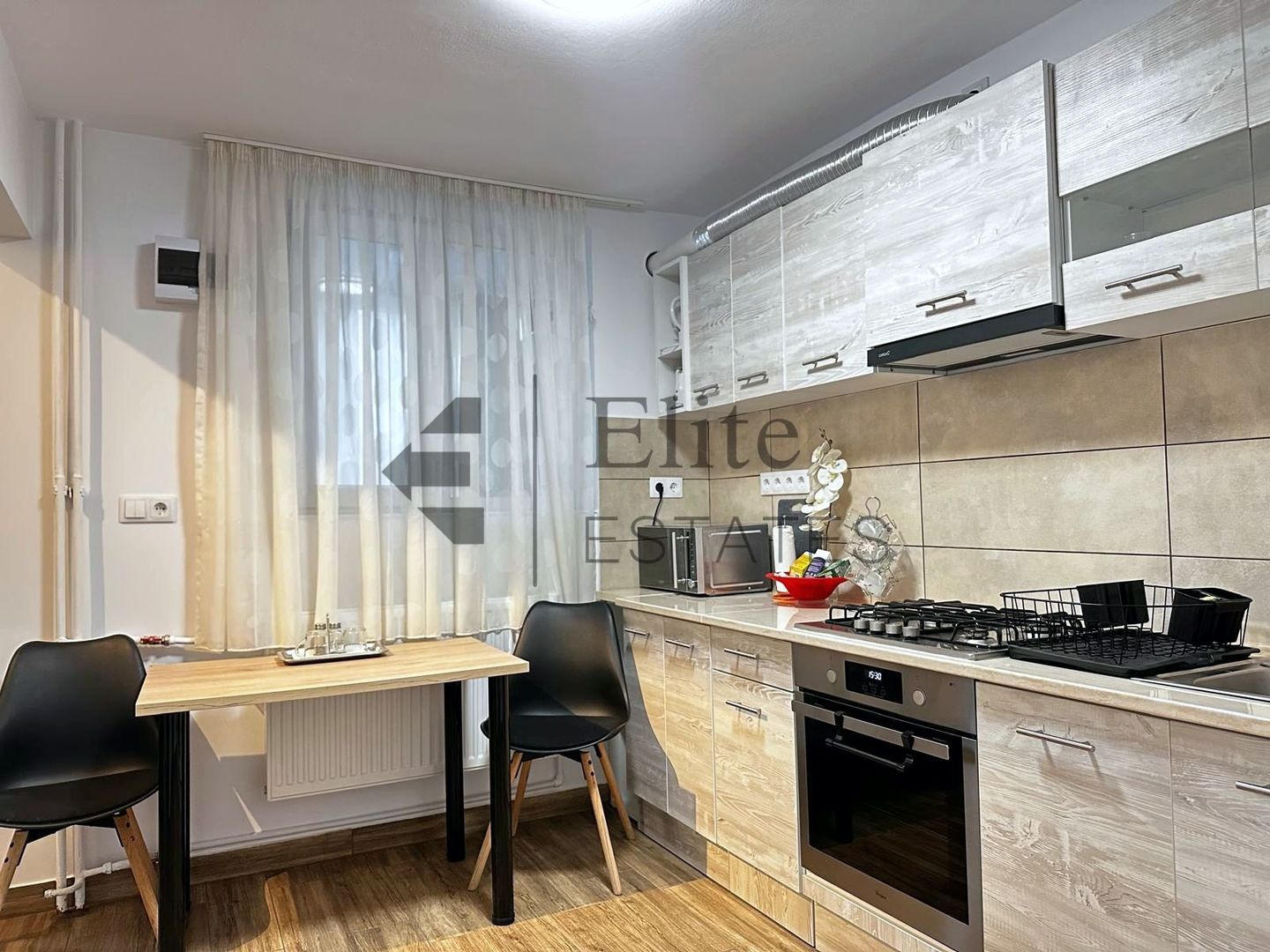 Apartament 2 camere decomandate ultracentral in Oradea - Poză 3