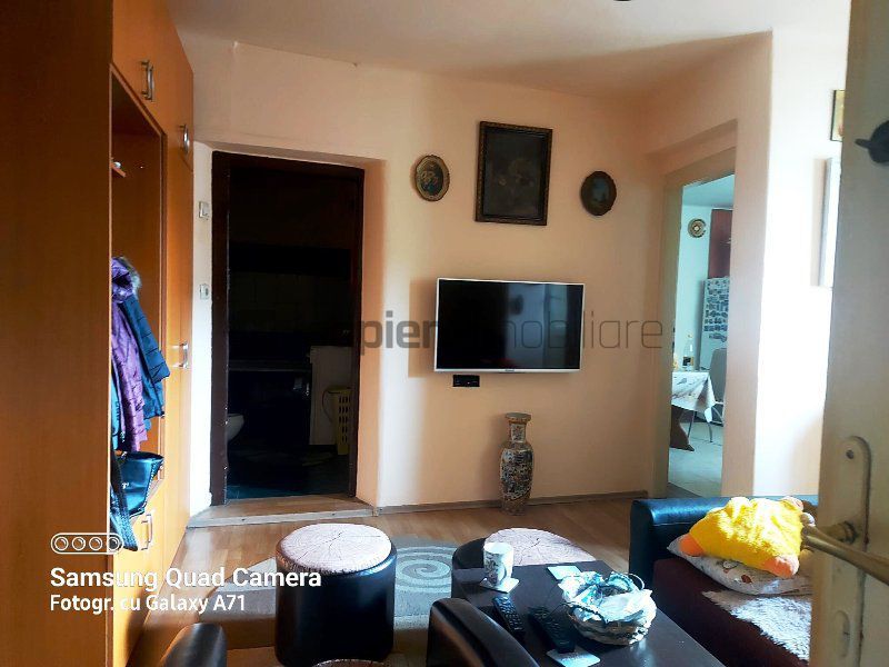 Casa cu 3 apartamente in zona Muzeului - Poză 19