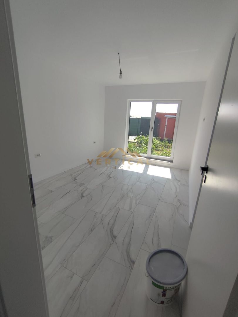 Casă Parter 3 Camere | 2 Băi | Curte 360 mp | La Cheie | Comuna Bercen - Poză 10