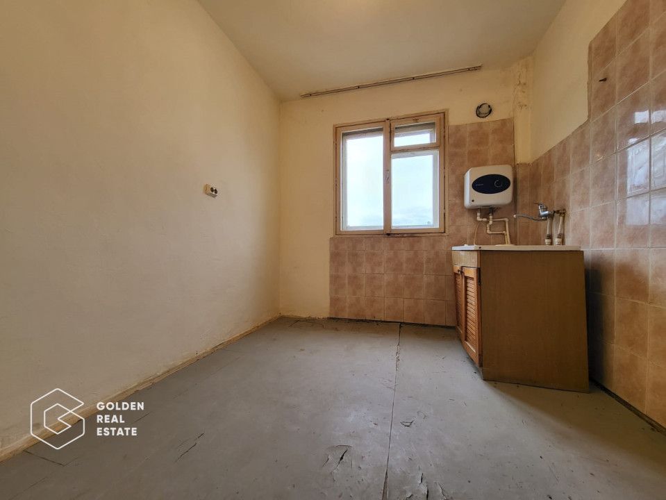 Apartament 4 camere, decomandat, oras Lipova - Poză 6