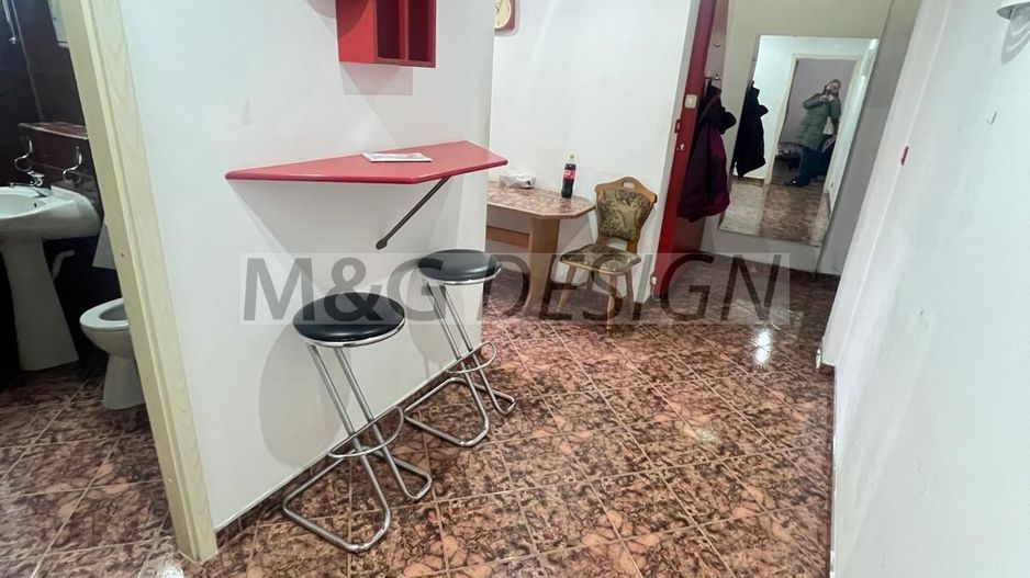 Etaj 1- Apartament  1 camera decomandat Aradului - Poză 5