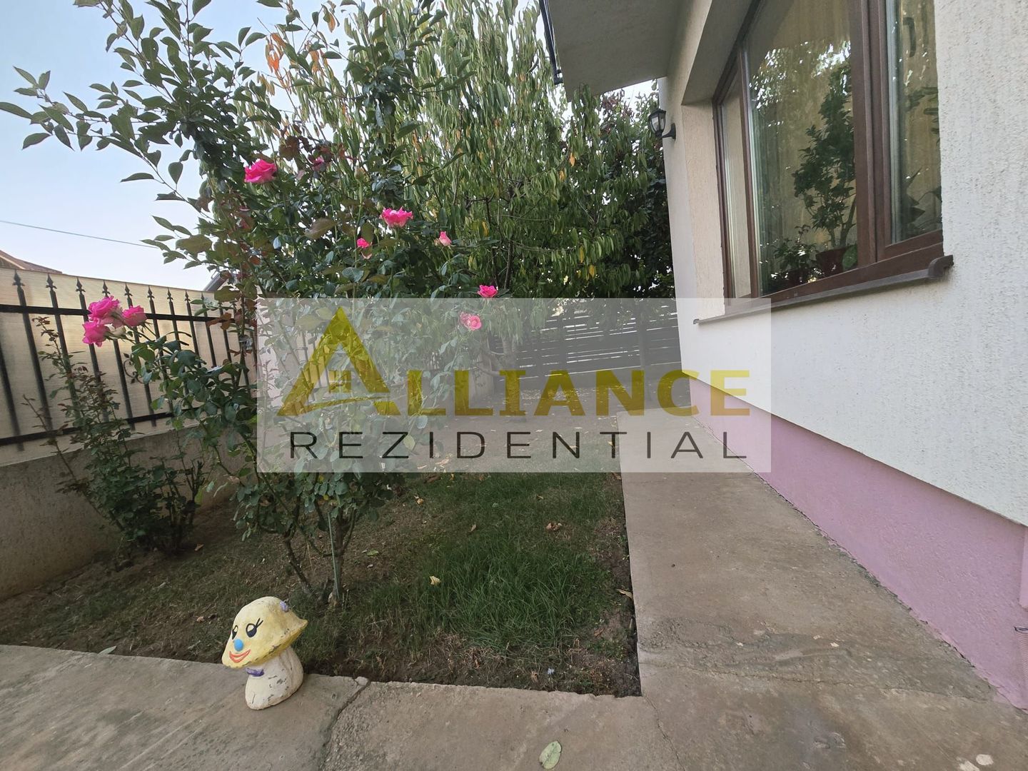 Casa Individuala - 5 camere - 2 bai - 385mp teren - Poză 2