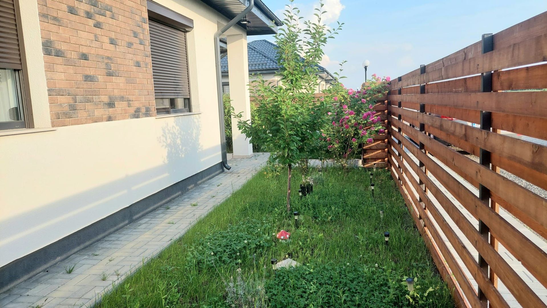 Casa individuala in Corbeanca, mobilata si utilata, gata de locuire. - Poză 9