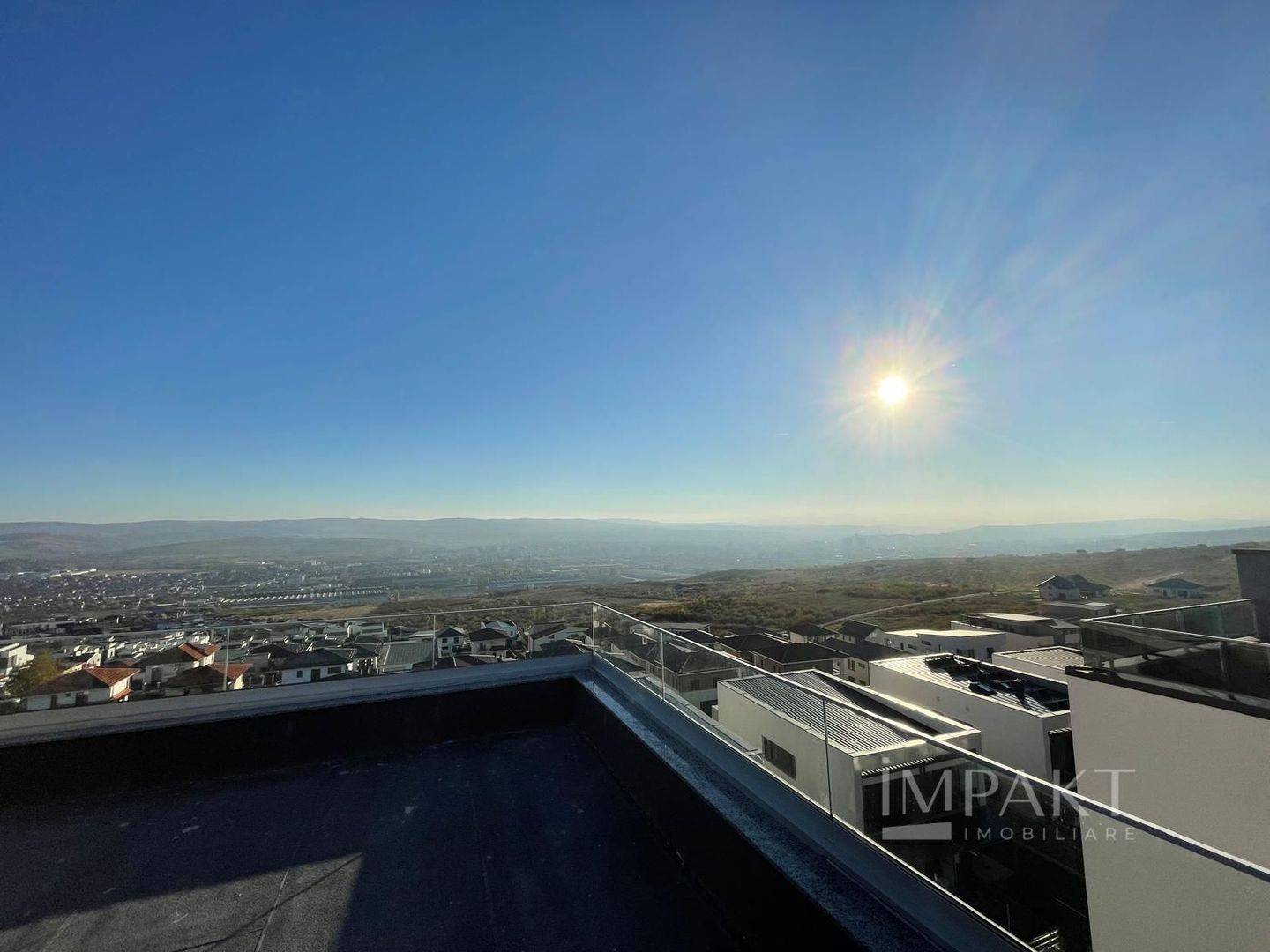 Duplex modern cu terase rooftop și vedere panoramica în Voronet - Poză 4