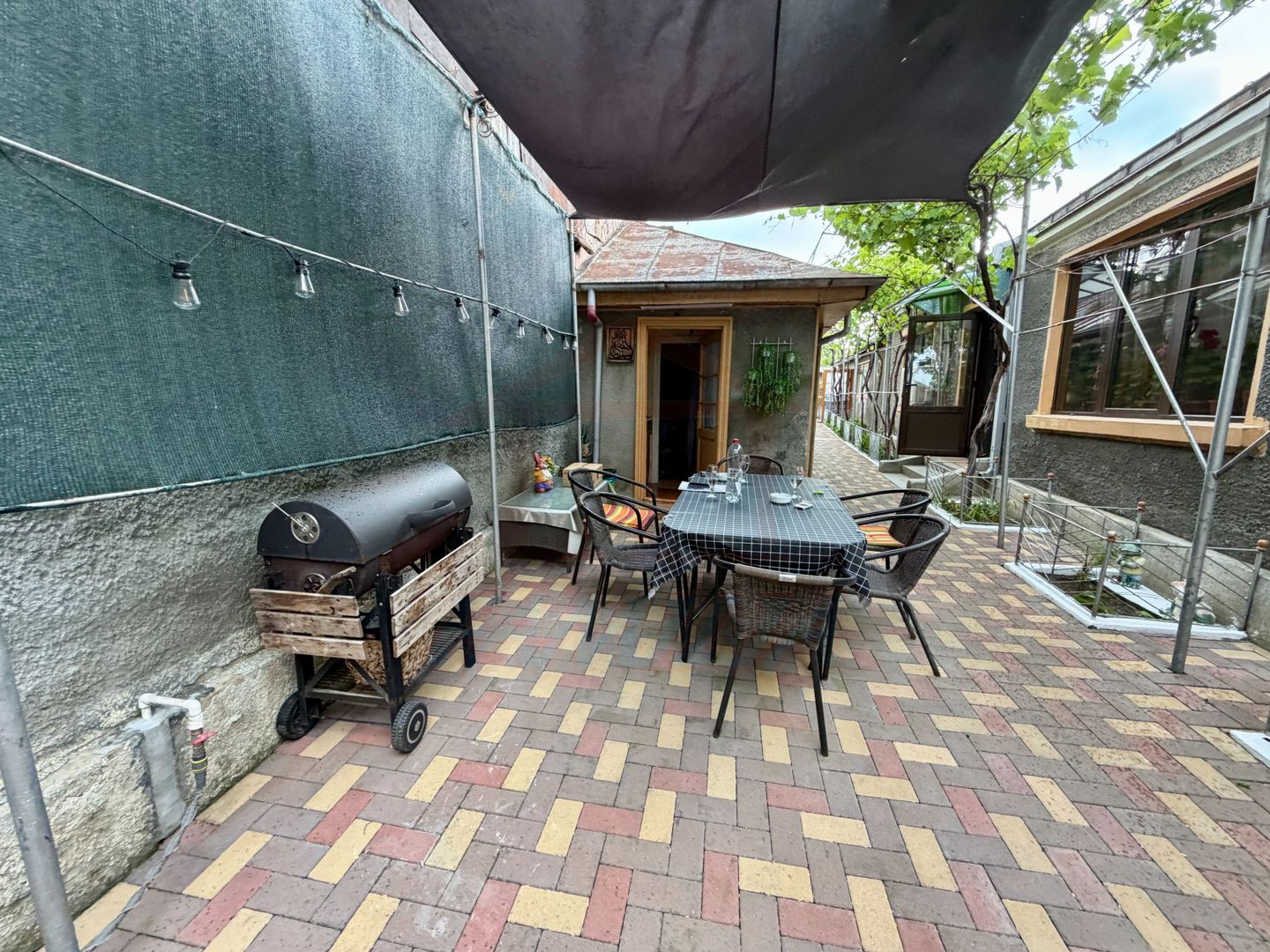 700 mp, teren intravilan, zona Centru, 150.000 euro - Poză 14
