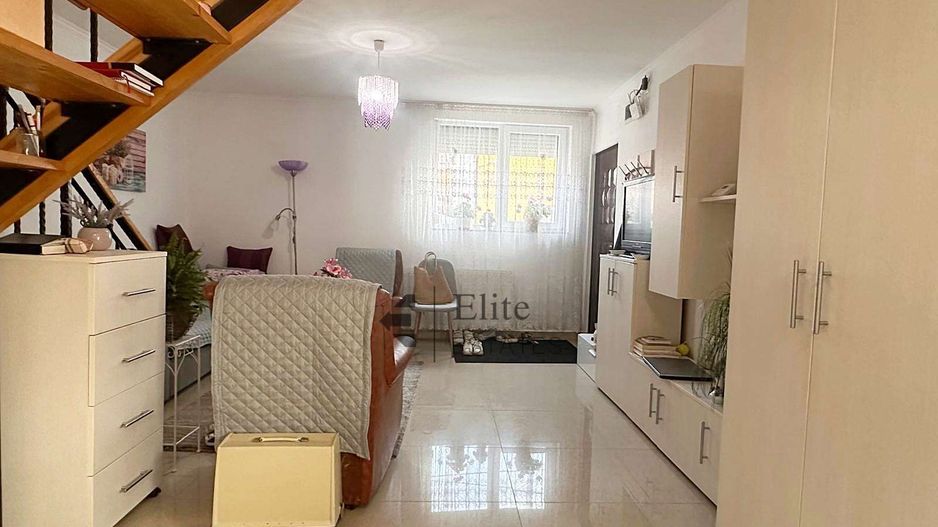 Casă cochetă intr-o zonă centrală foarte apreciata din Oradea - Poză 21