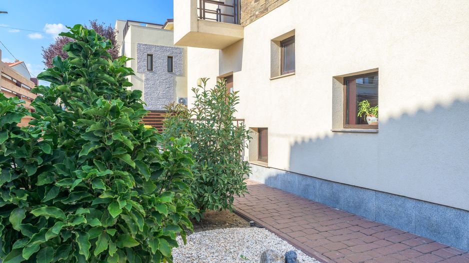 VANZARE Vilă PREMIUM cu 6 camere în zona Central, OTOPENI - Poză 40