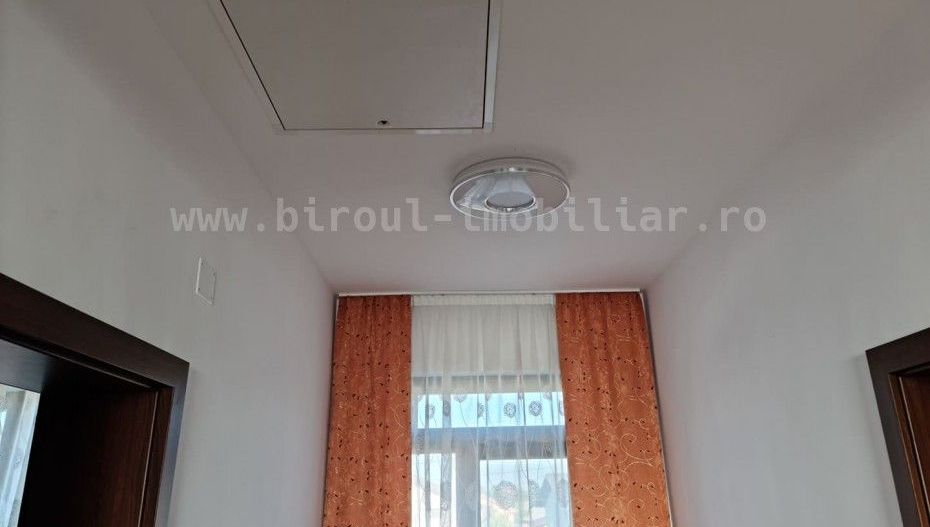 Vânzare Vilă P+1+Pod în Zonă Liniștită din Cumpana - Poză 4