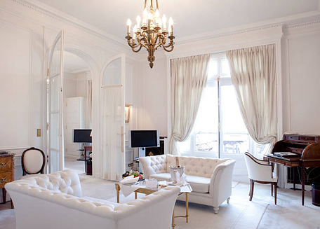 
    Apartamente tip garsoniera, studio, 2, 3, 4 camere, penthous-uri, case, terenuri, proiecte imobiliare autorizate
  