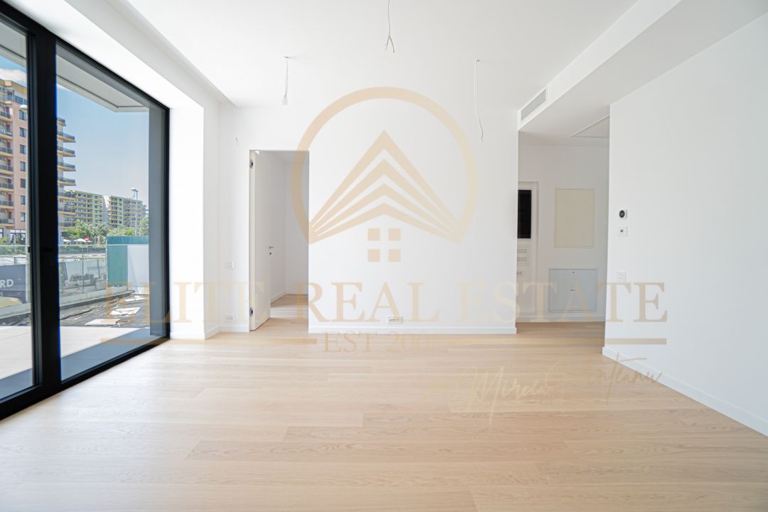 Stațiunea Mamaia - Vânzare apartament cu 2 camere, 2 bai, la 2 pasi de mare. - Poză 2